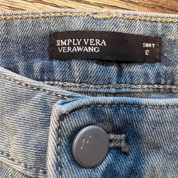 BRAND NEW VERA WANG AUTHENTIC STRETCH DENIM SHORTS - Picture 4 of 5